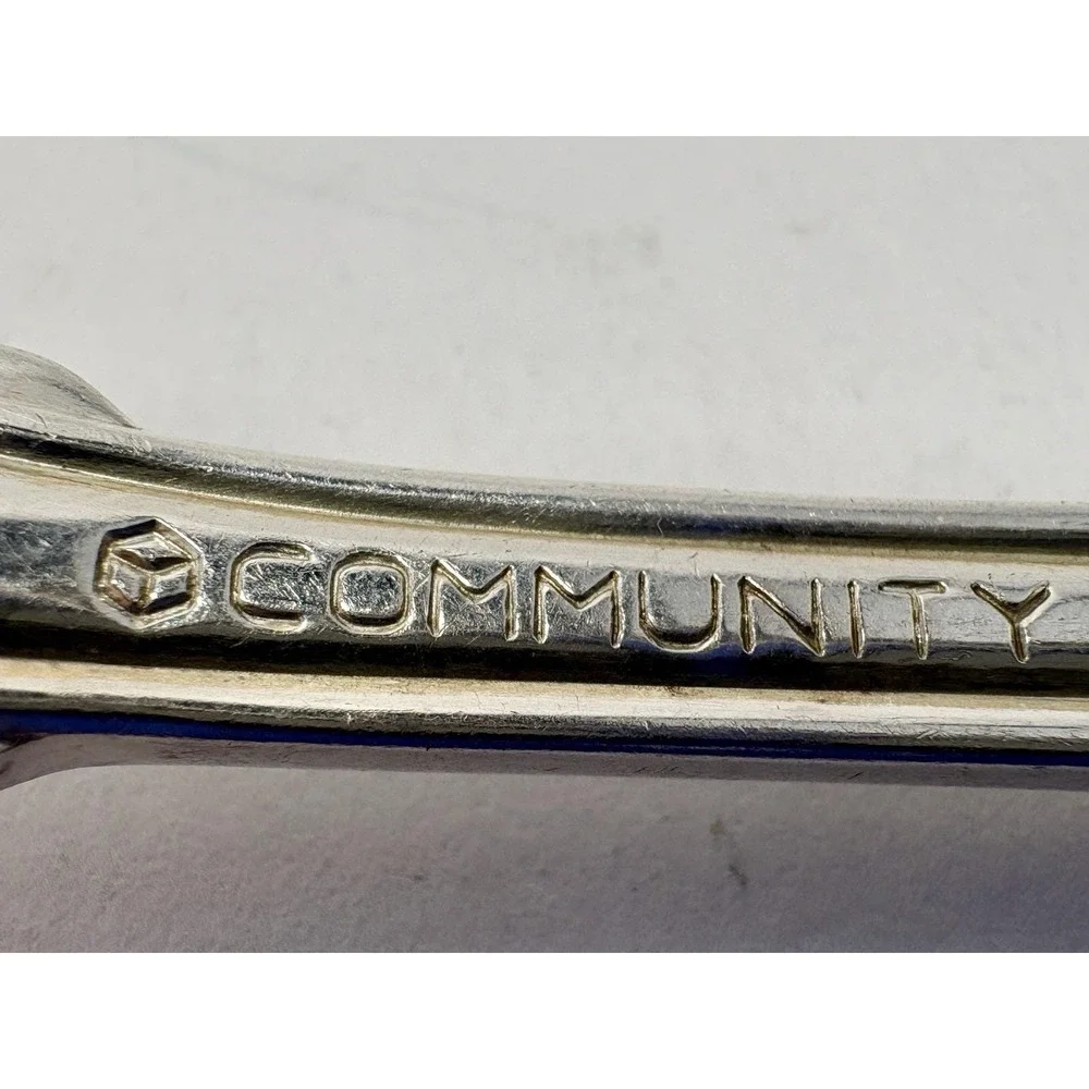 Oneida Community Cube Silver Shell 1978 Silverplate Salad Forks Set of 4 Good